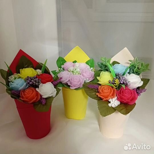 Букет из мыларучной работы на 8марта