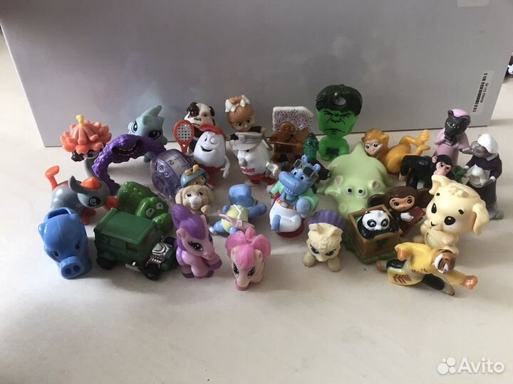 Разные игрушки из киндера