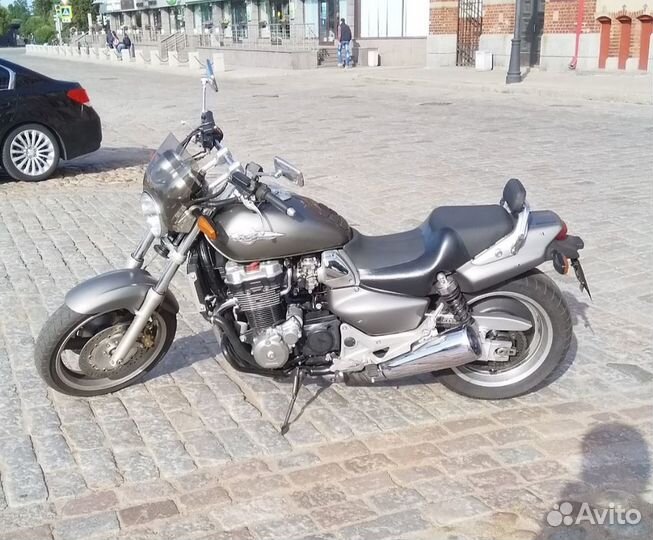 Мотоцикл Honda X4