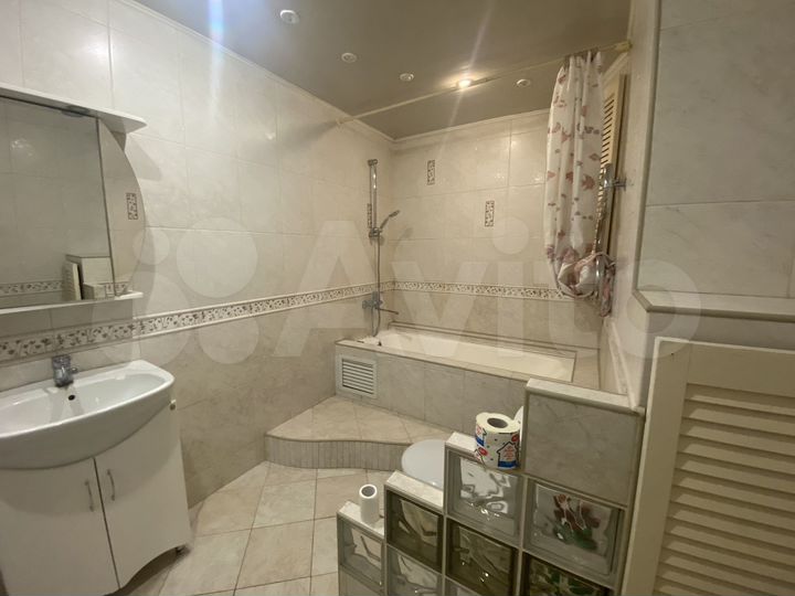 3-к. квартира, 85,2 м², 1/17 эт.