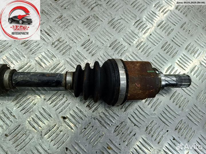 Полуось передняя правая б/у Nissan Tiida