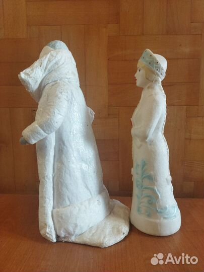 Дед мороз и Снегурочка под ёлку