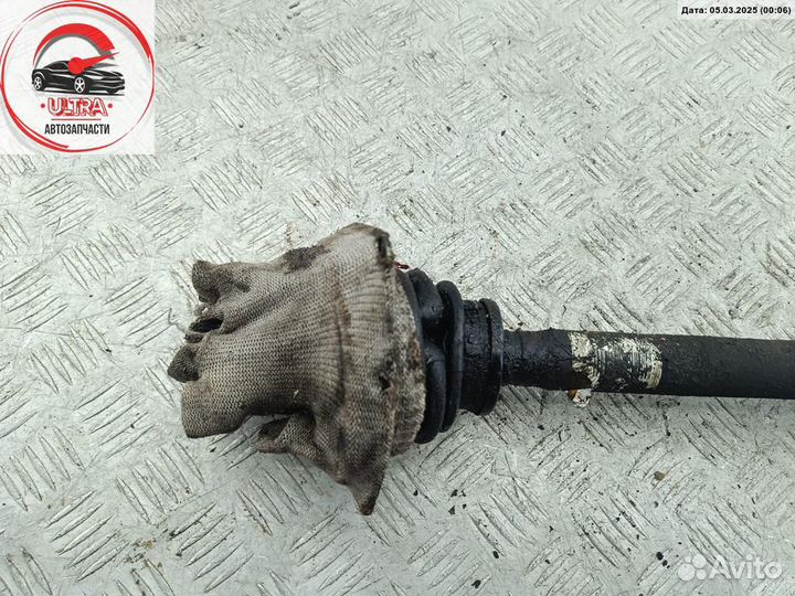 Полуось передняя левая б/у Renault Espace IV (2002-2014) 8200470133