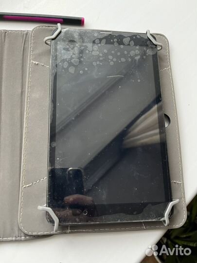 Планшет Digma Plane 8522 8гб с чехлом