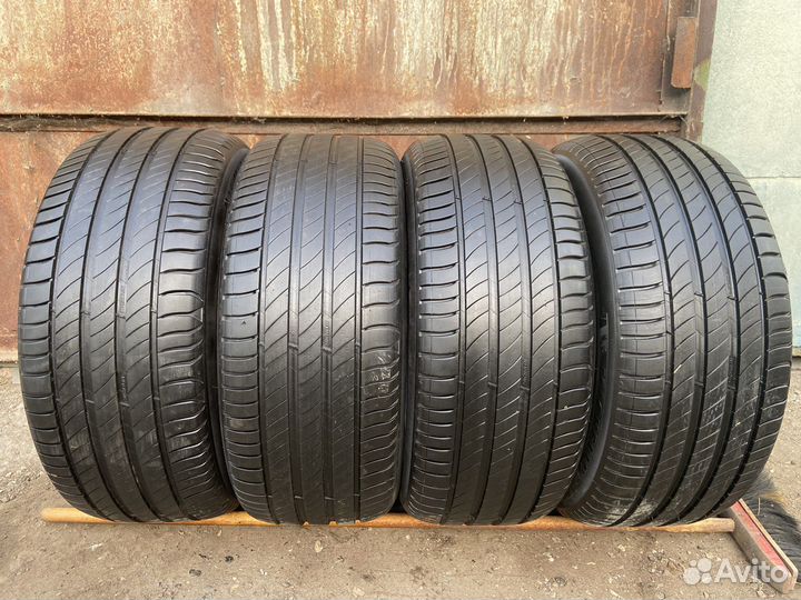 Michelin Primacy 4 235/45 R17 97W