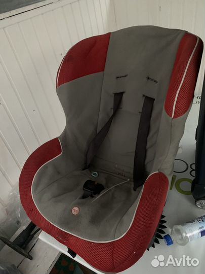 Автомобильное кресло