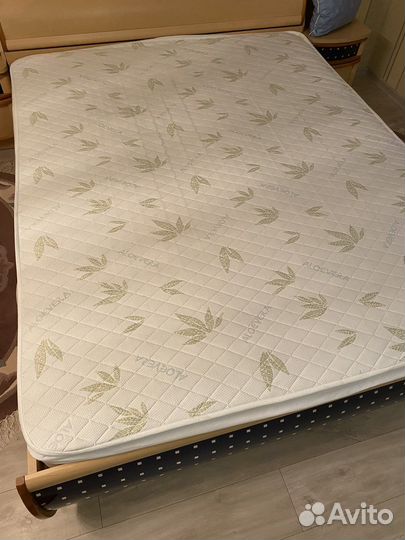 Спальный гарнитур бу