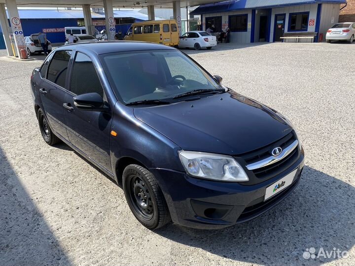 LADA Granta 1.6 МТ, 2012, битый, 124 000 км