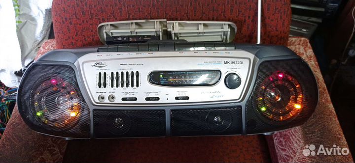 Кассетная магнитола