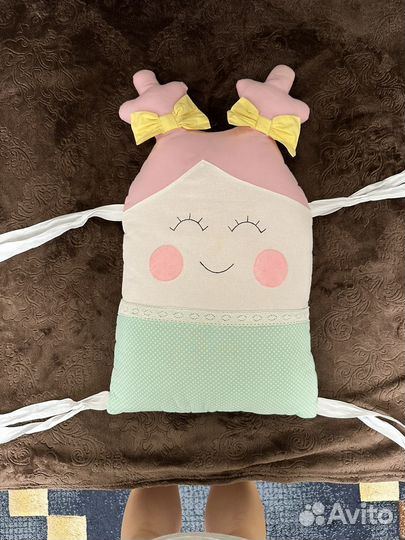 Бортики в детскую кроватку, косичка, одеяло