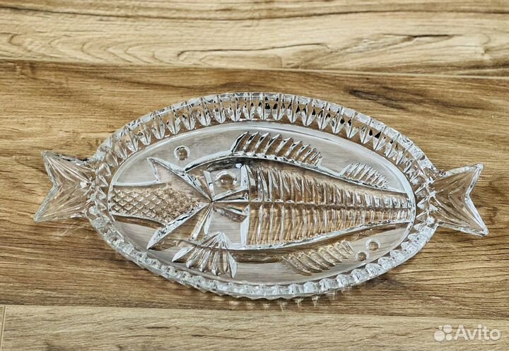 Рыбница хрустальная