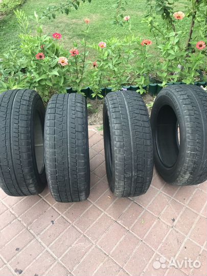 Bridgestone Blizzak Revo GZ 225 R17