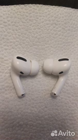 Наушники Apple AirPods Pro 1 generation