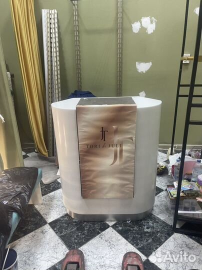 Стойка ресепшн лофт