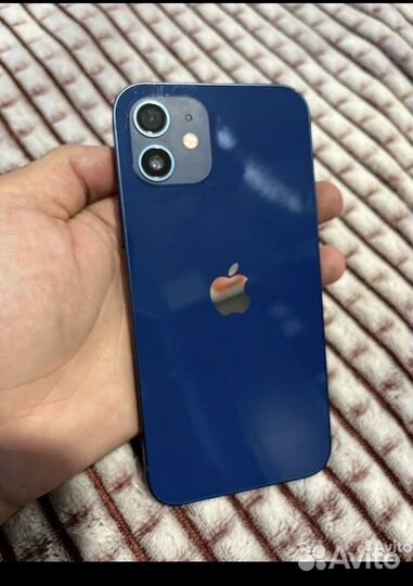 iPhone 12, 64 ГБ