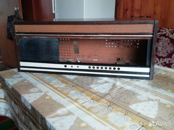 Корпус от Радиолы Урал 112
