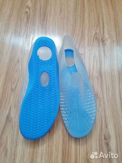 Шузы резиновые (новые)