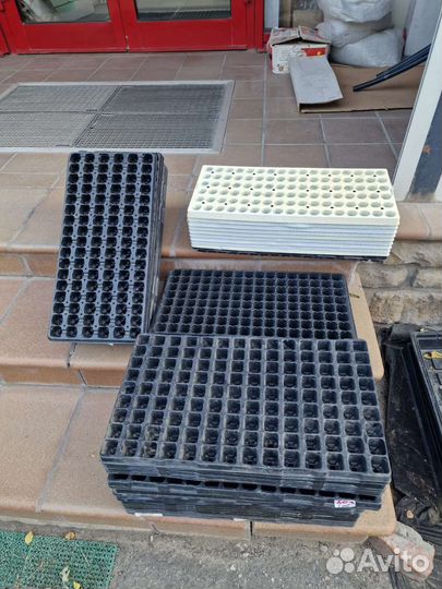 Касеты рассадный б/у