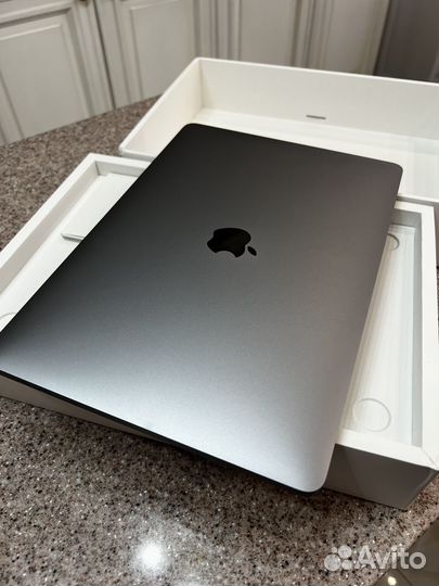 Apple MacBook Pro 13 2022 m2 1tb 24gb
