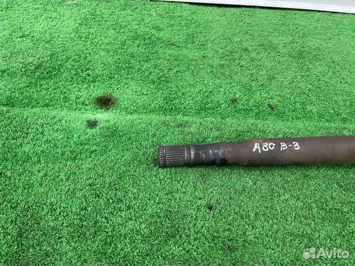 Полуось (привод) передняя правая R Audi 80