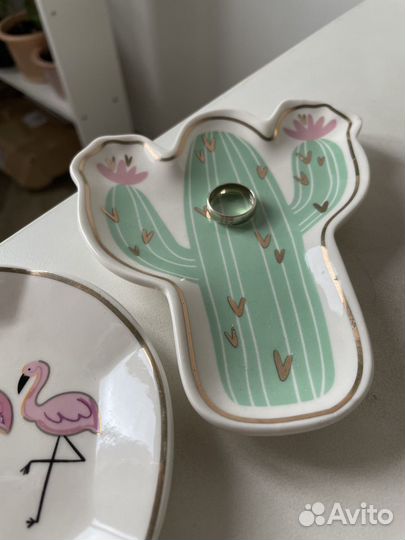 Блюдца с позолотой