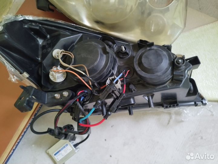 Ксеноновые фары Nissan Primera P12