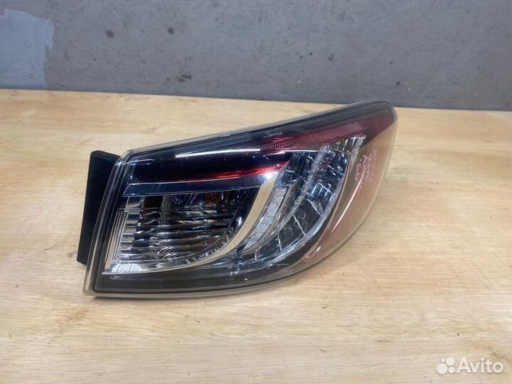 Фонарь Mazda 3 BL задний правый