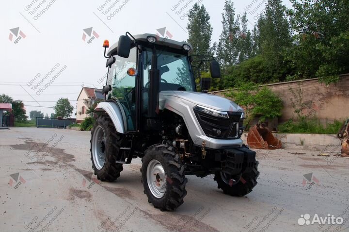 Коммунальный трактор Скаут T-254C с навесным