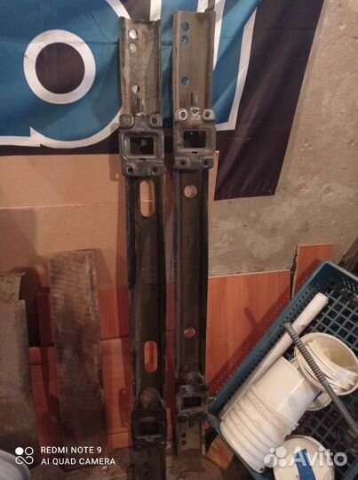 Усилитель бампера Т5 задний