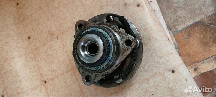 Ступица в сборе с подшипником Ssangyong Kyron