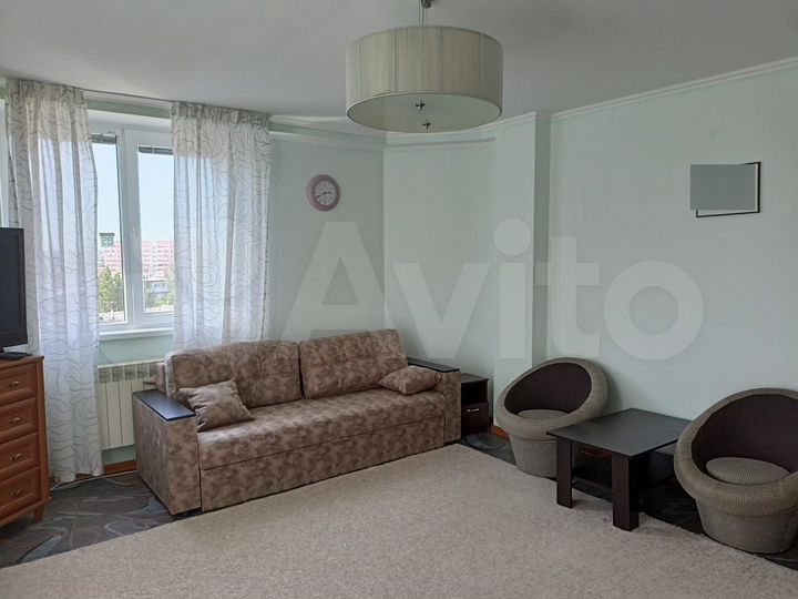 1-к. квартира, 42 м², 8/9 эт.