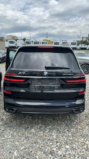 BMW X7 3.0 AT, 2024, 10 км