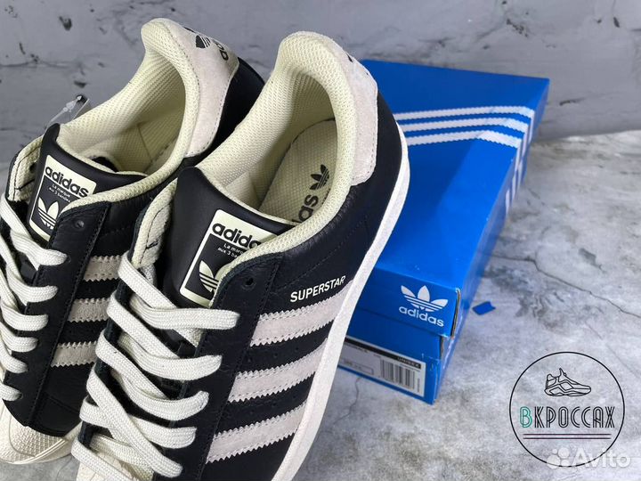 Adidas Superstar