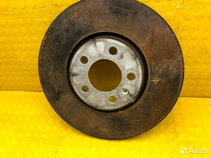 Тормозной диск передний Volkswagen Polo cwva 2021