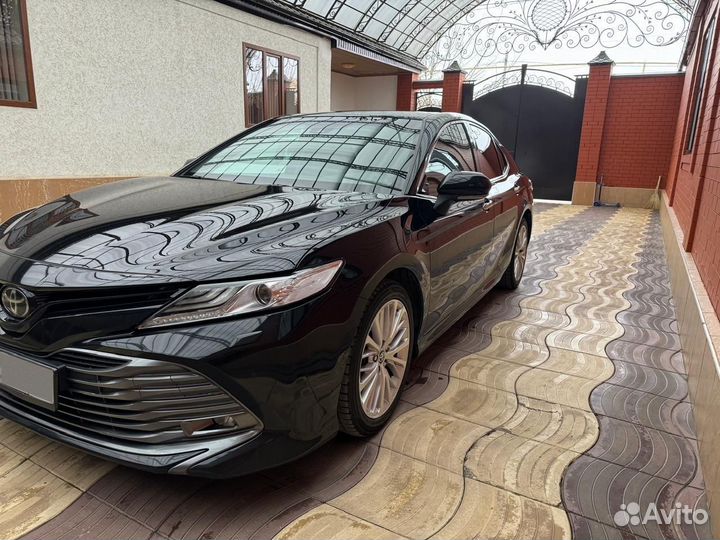 Toyota Camry 2.5 AT, 2020, 120 000 км