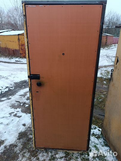 Дверь входная металлическая