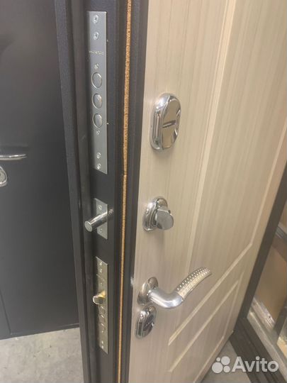 Дверь Термо для коттеджа.со склада