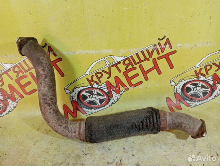 Приемная труба глушителя Ford Focus 1 I седан 1.8