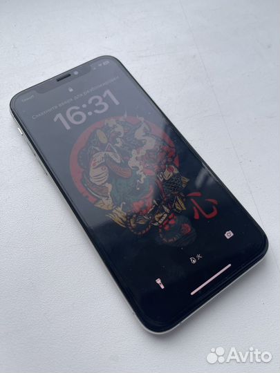 iPhone Xs, 64 ГБ