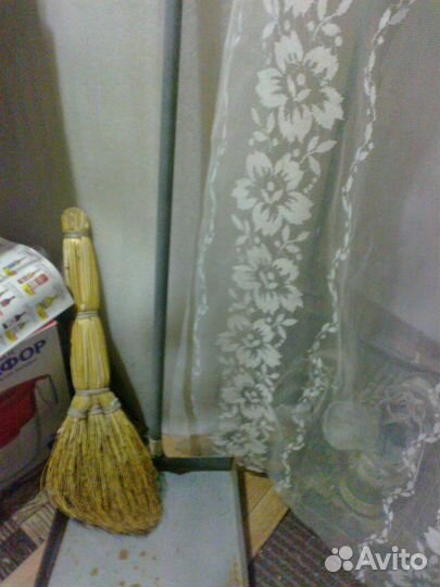 Совок с высокой ручкой (85 см.) металлический