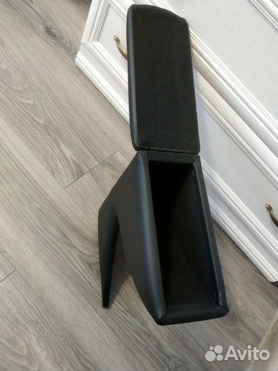 Рено Логан Renault logan подлокотник