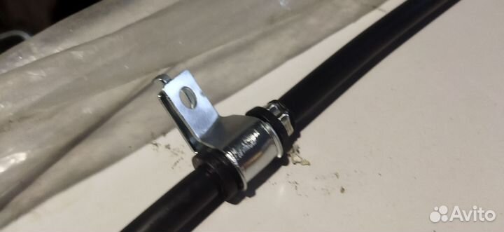 Трос стояночного тормоза hyundai Starex H-1 (07)