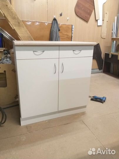 Тумба в наличии