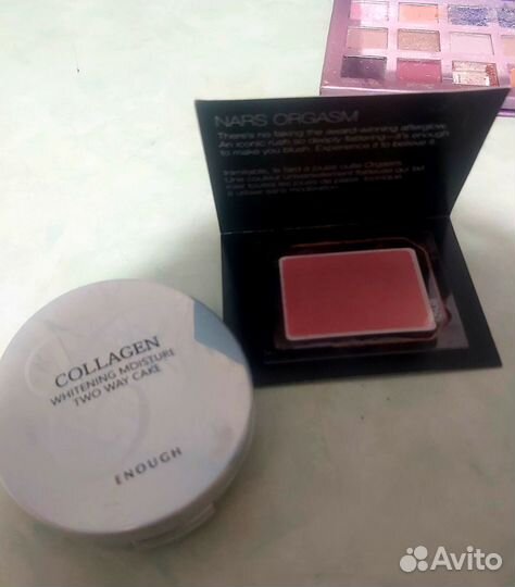 Набор косметики и духи