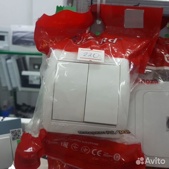 Розетки и выключатели Lezard