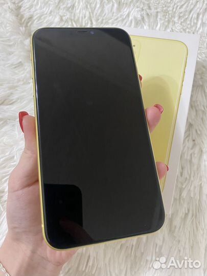iPhone 11, 64 ГБ
