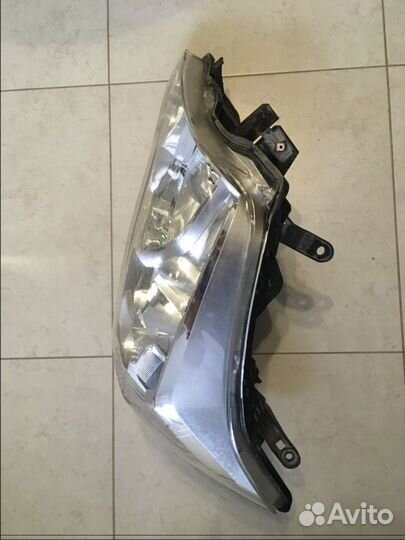 Фара левая тойота ленд крузер 150 8117060J00