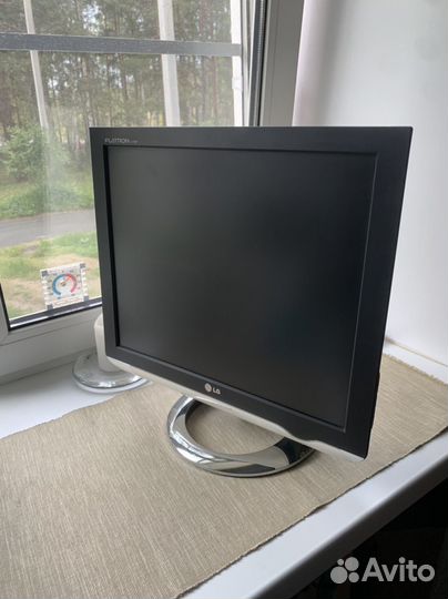 Монитор LG LX40 Premium Artistic Series