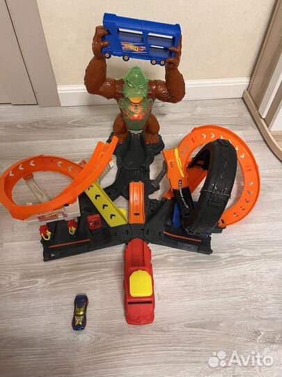 Трек hot wheels