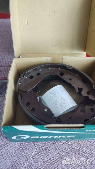 Продам тормозные колодки задние для Хонда fit